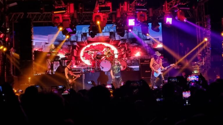 Rata Blanca hizo vibrar a Posadas en UMMA